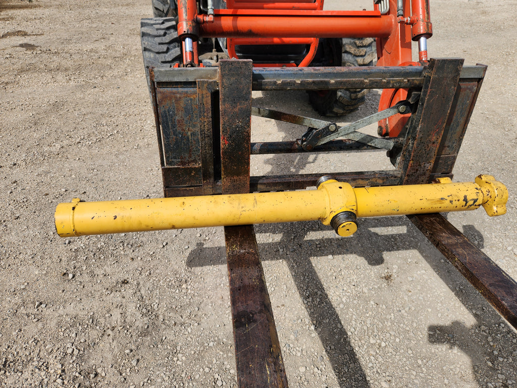 John Deere 770CH BLADE LIFT Hydraulic Cylinder | P/N AH148734